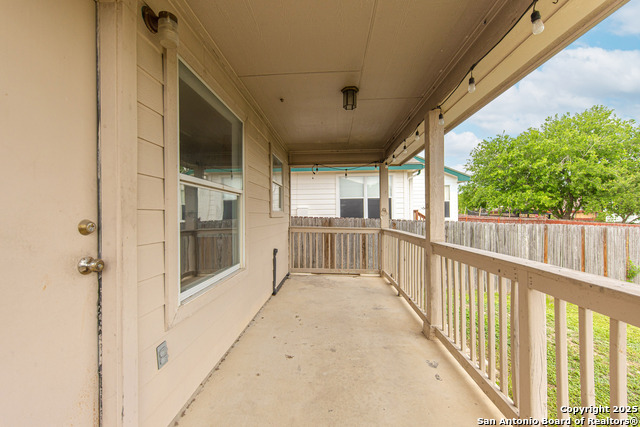 Listing photo id 14 for 10422 Cub Vly