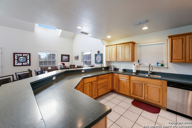 Image 11 of 36 For 132 Clearview