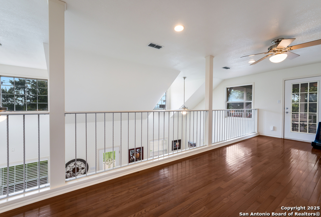 Image 15 of 36 For 132 Clearview