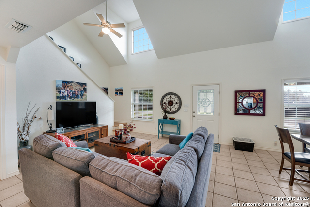 Image 5 of 36 For 132 Clearview