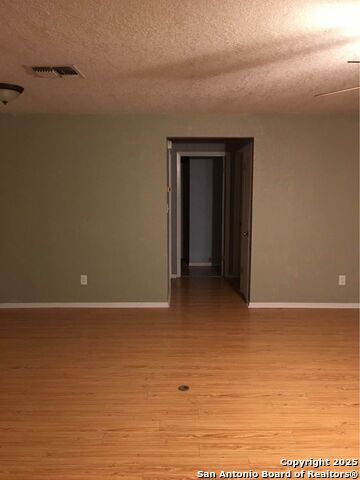 Image 11 of 20 For 2113 Hackberry