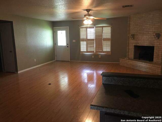 Image 3 of 20 For 2113 Hackberry