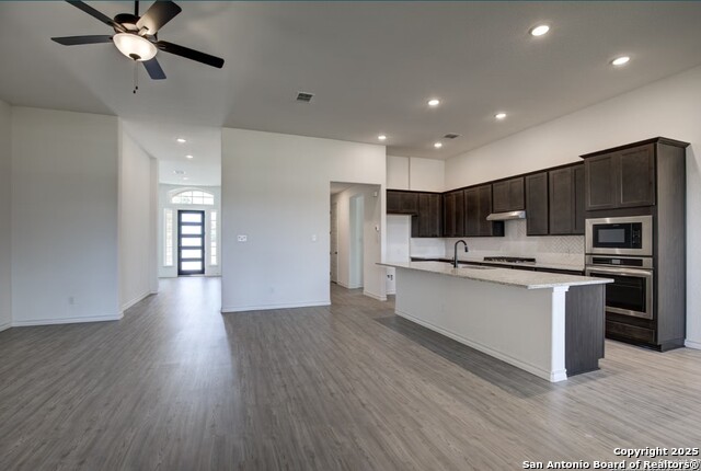 Image 8 of 41 For 137 Highland Park