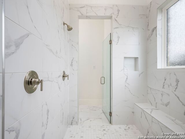 Listing photo id 26 for 846 Maximino Ridge