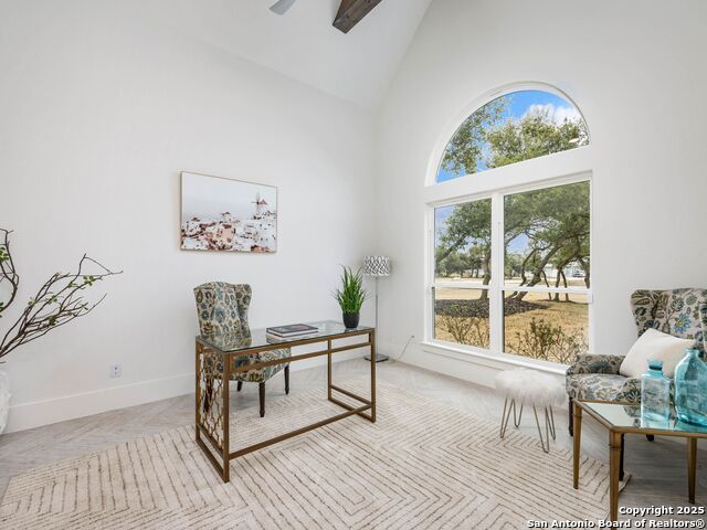 Listing photo id 2 for 846 Maximino Ridge