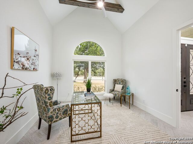 Listing photo id 3 for 846 Maximino Ridge