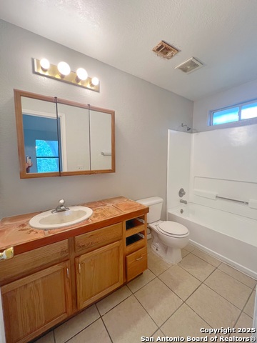 Image 11 of 15 For 2415 Wescott Ave