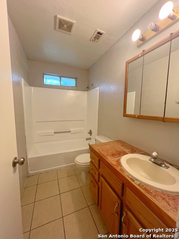 Image 12 of 15 For 2415 Wescott Ave