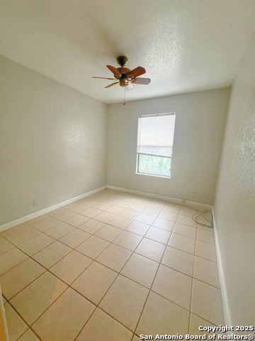Image 13 of 15 For 2415 Wescott Ave