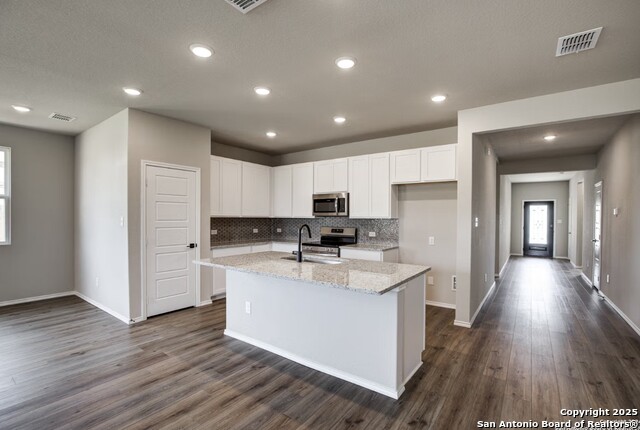 Image 7 of 31 For 6606 Lowrie Block