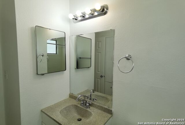 Image 13 of 21 For 118 San Angelo