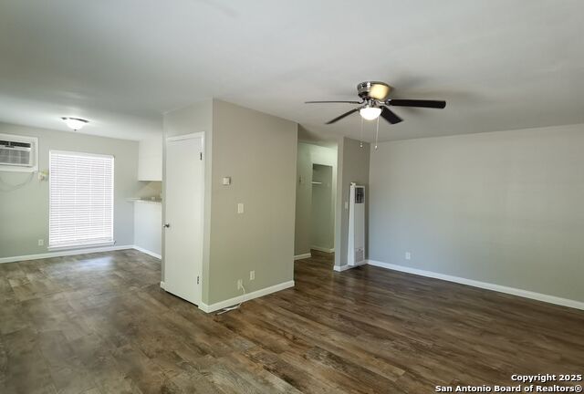 Image 8 of 21 For 118 San Angelo