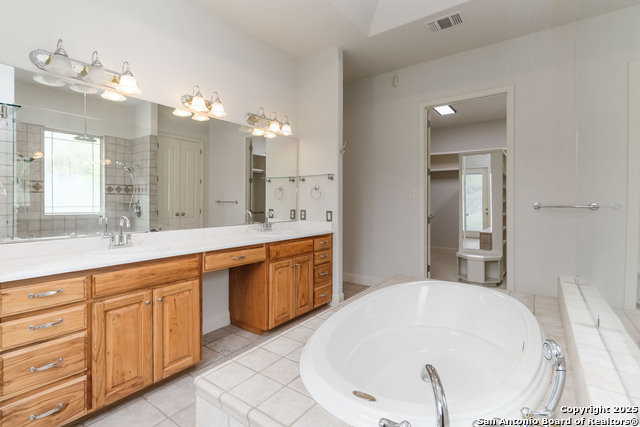 Image 29 of 66 For 211 Scarlett Ridge