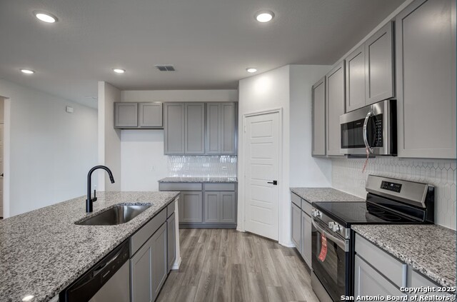 Image 12 of 36 For 6602 Lowrie Block