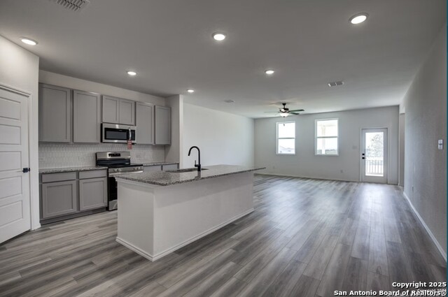 Image 7 of 36 For 6602 Lowrie Block