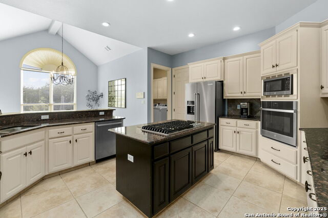 Image 19 of 50 For 3239 Roan Way
