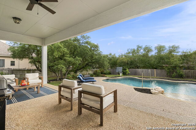 Image 39 of 50 For 3239 Roan Way