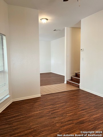 Image 4 of 13 For 3431 River North Dr