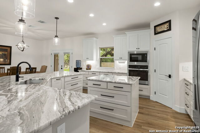 Image 10 of 33 For 445 Settlers Ln