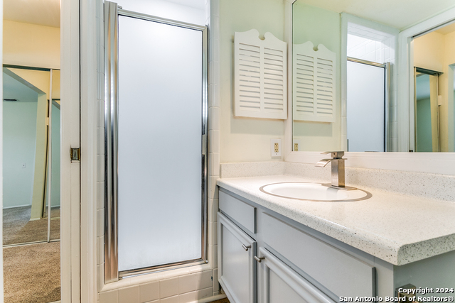Listing photo id 19 for 7442 Castle Trail Dr