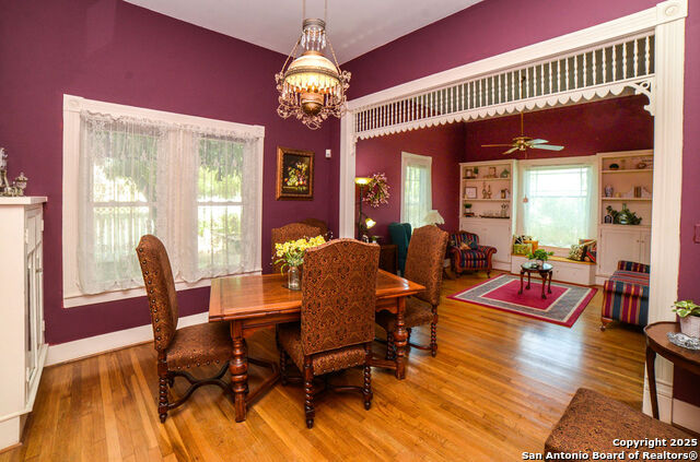 Listing photo id 11 for 1201 10th
