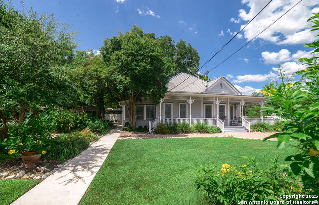 Listing photo id 0 for 1201 10th