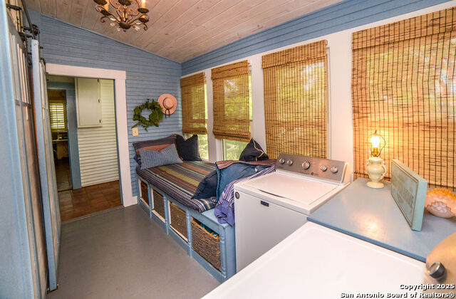 Listing photo id 31 for 1201 10th