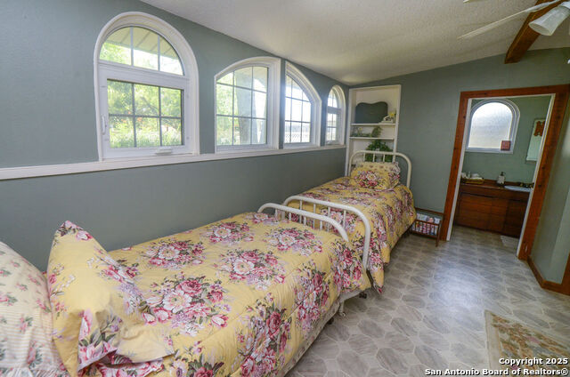 Listing photo id 43 for 1201 10th
