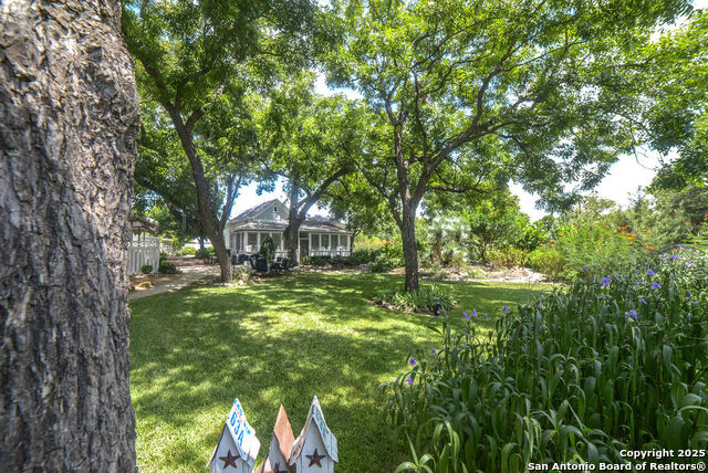 Listing photo id 53 for 1201 10th