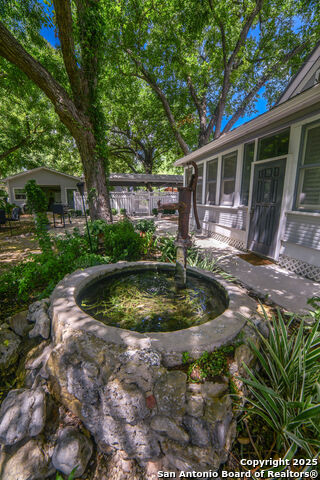 Listing photo id 55 for 1201 10th