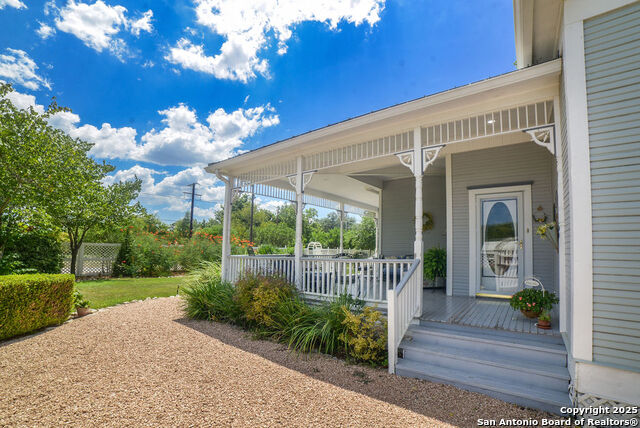 Listing photo id 58 for 1201 10th