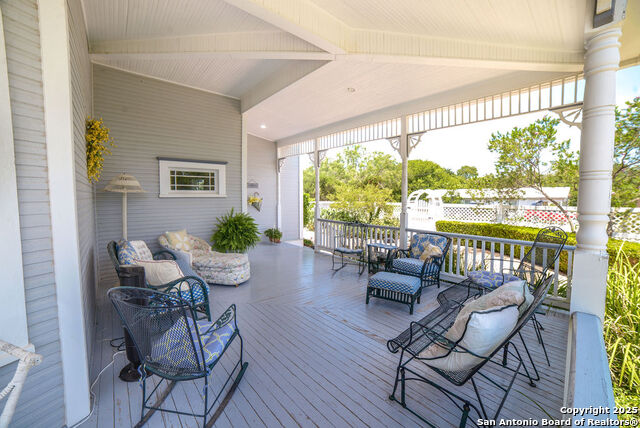 Listing photo id 5 for 1201 10th