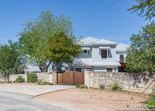 Details for 1950 Triple Peak Dr, Canyon Lake, TX 78133