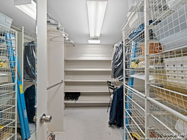 Image 28 of 39 For 211 Presa Street N 2