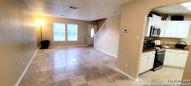 Image 3 of 26 For 7814 Winterstone Dr