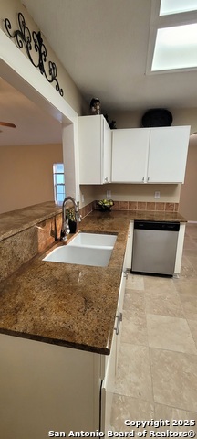 Image 7 of 26 For 7814 Winterstone Dr