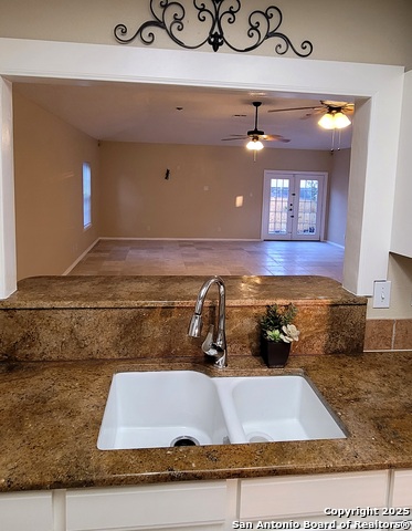 Image 8 of 26 For 7814 Winterstone Dr