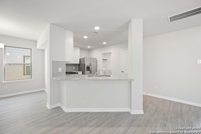 Image 3 of 9 For 5930 Willow Point Blvd