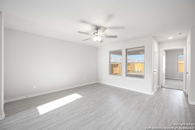 Image 4 of 9 For 5930 Willow Point Blvd