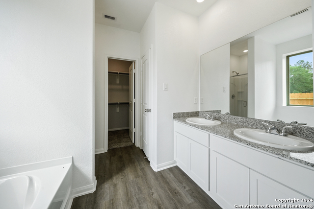 Image 8 of 10 For 16511 Ginger Crossing