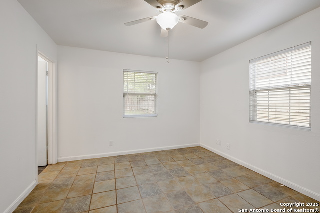 Image 12 of 22 For 7623 Meadow Green