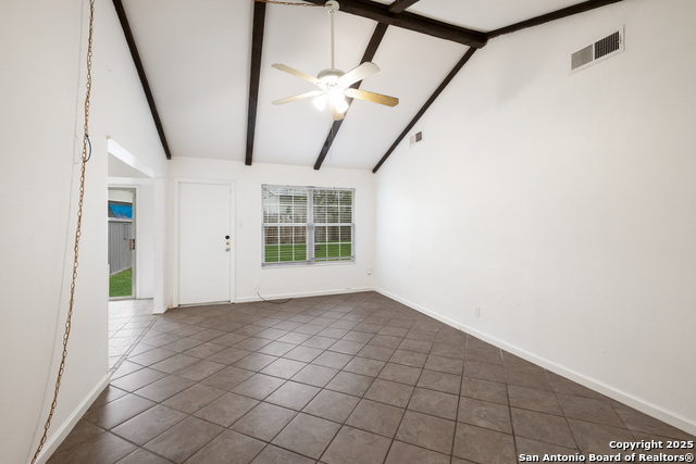 Image 4 of 22 For 7623 Meadow Green