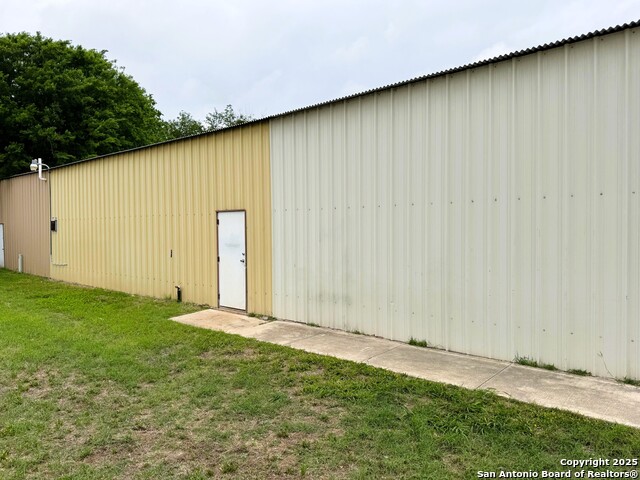 Listing photo id 0 for 19249 Somerset-lytle