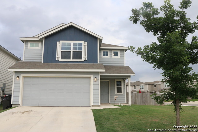 Listing photo id 12 for 6002 Bluestem Way