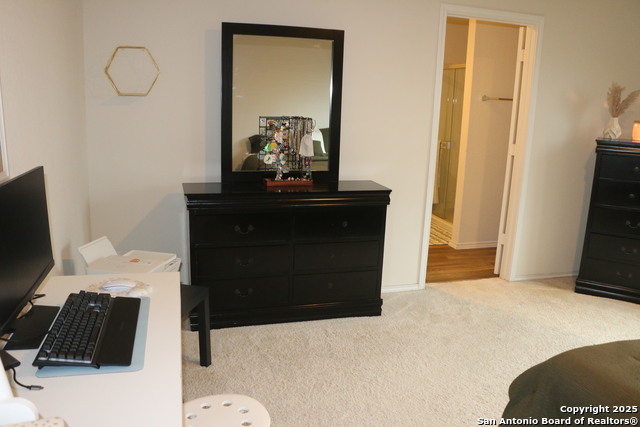 Listing photo id 3 for 6002 Bluestem Way