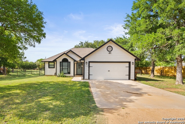 Image 2 of 28 For 113 Dawn Dr E