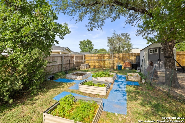 Image 24 of 28 For 113 Dawn Dr E