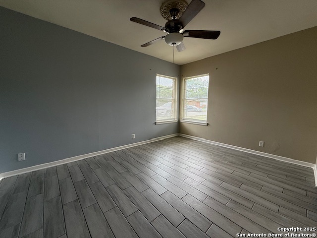Image 11 of 25 For 4519 Creekmoor