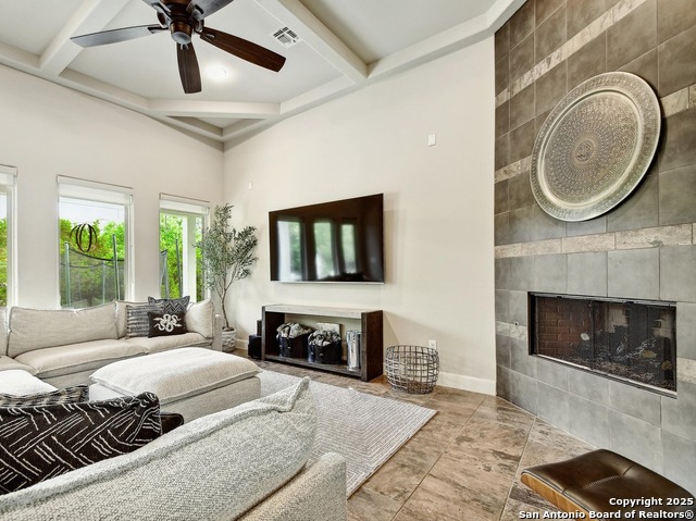 Listing photo id 2 for 7211 Cresta Bulivar