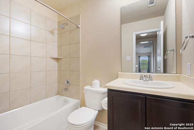 Listing photo id 13 for 10819 Arkey